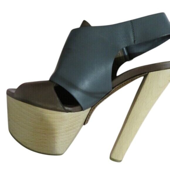 Marni Italian Leather Color Block Wooden Heeled Platform Slingback Studded Heels - Picture 9 of 14